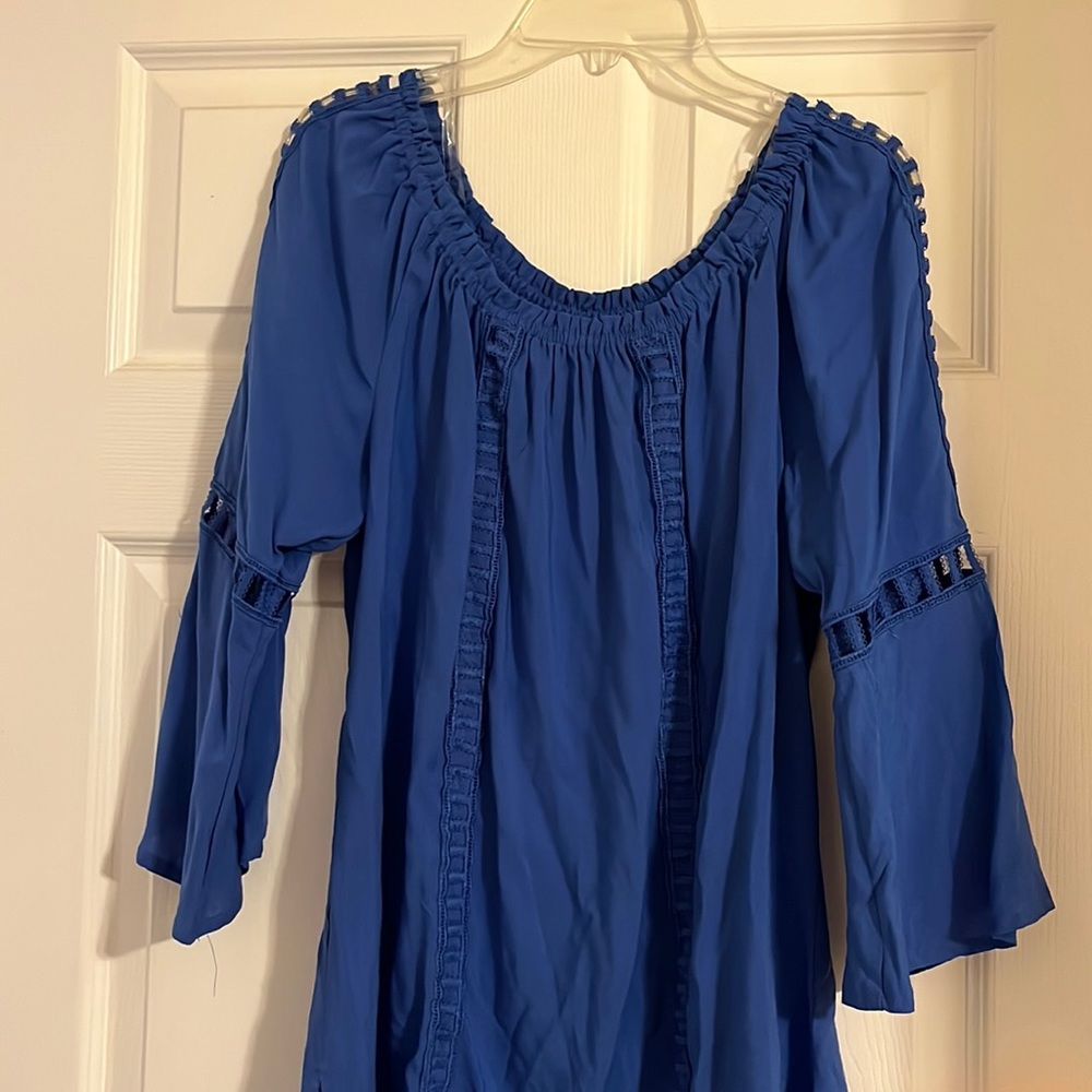 Melissa Paige blue peasant blouse